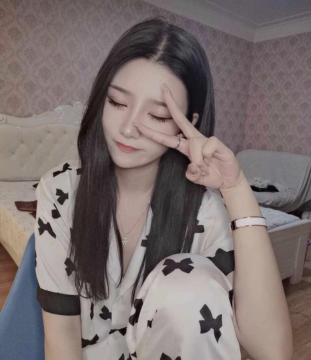 2020年11月4清纯可爱的小不点（尤物）